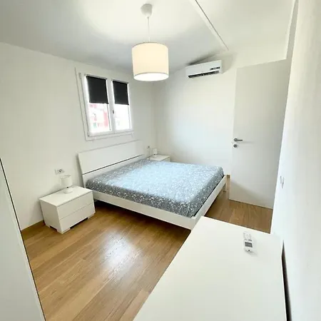 Almar Cocci's House2 2* Αλγκέρο